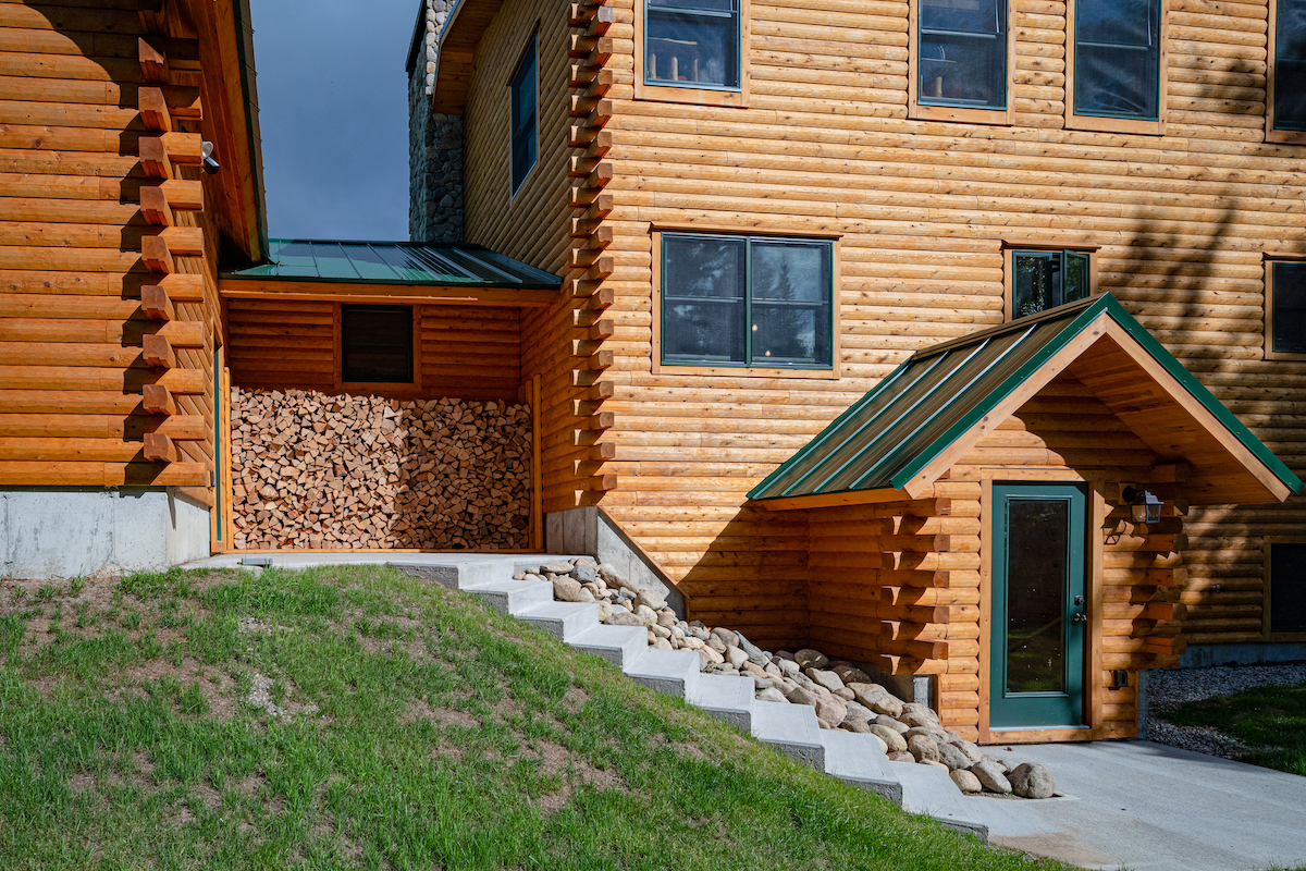 Log house exteriors-4