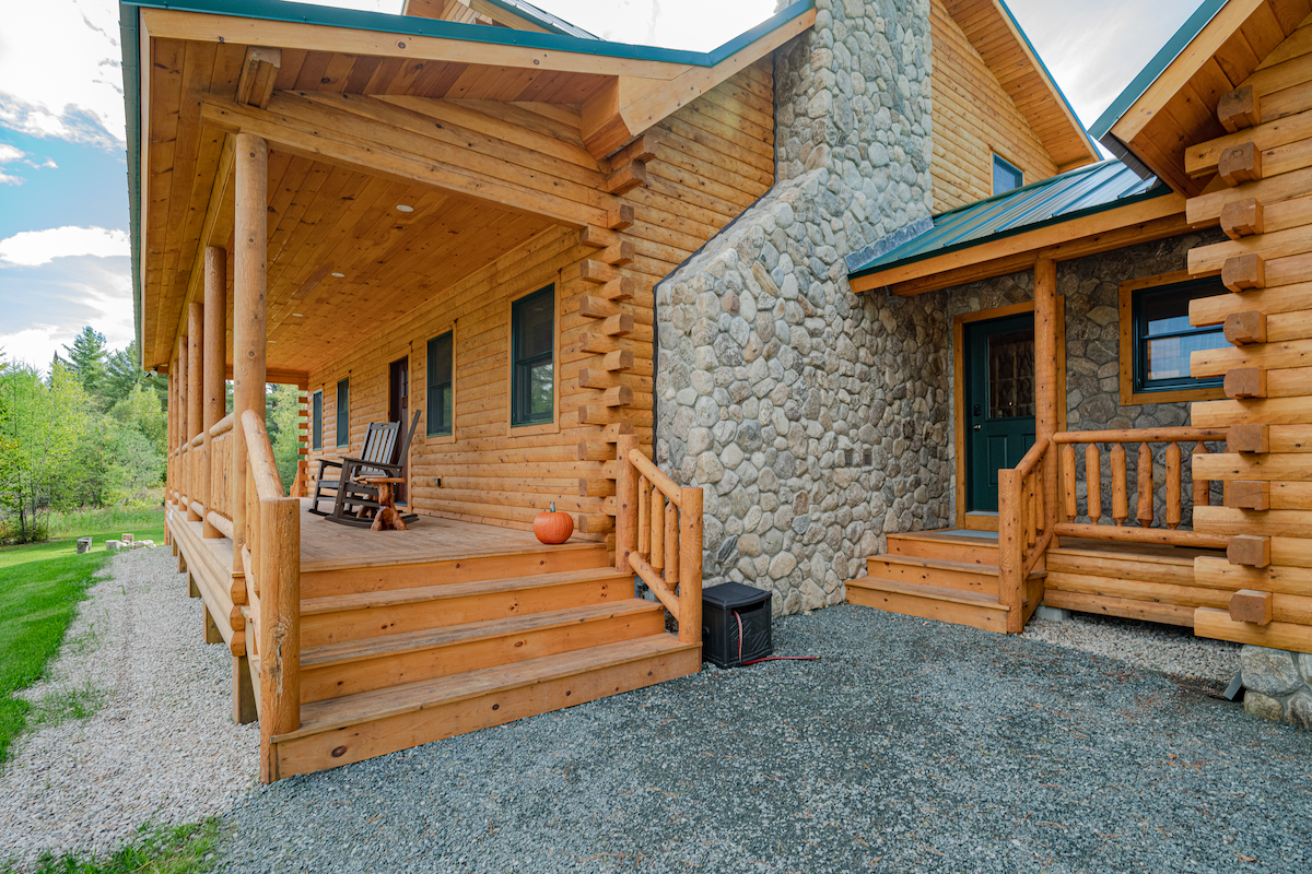 Log house exteriors-6